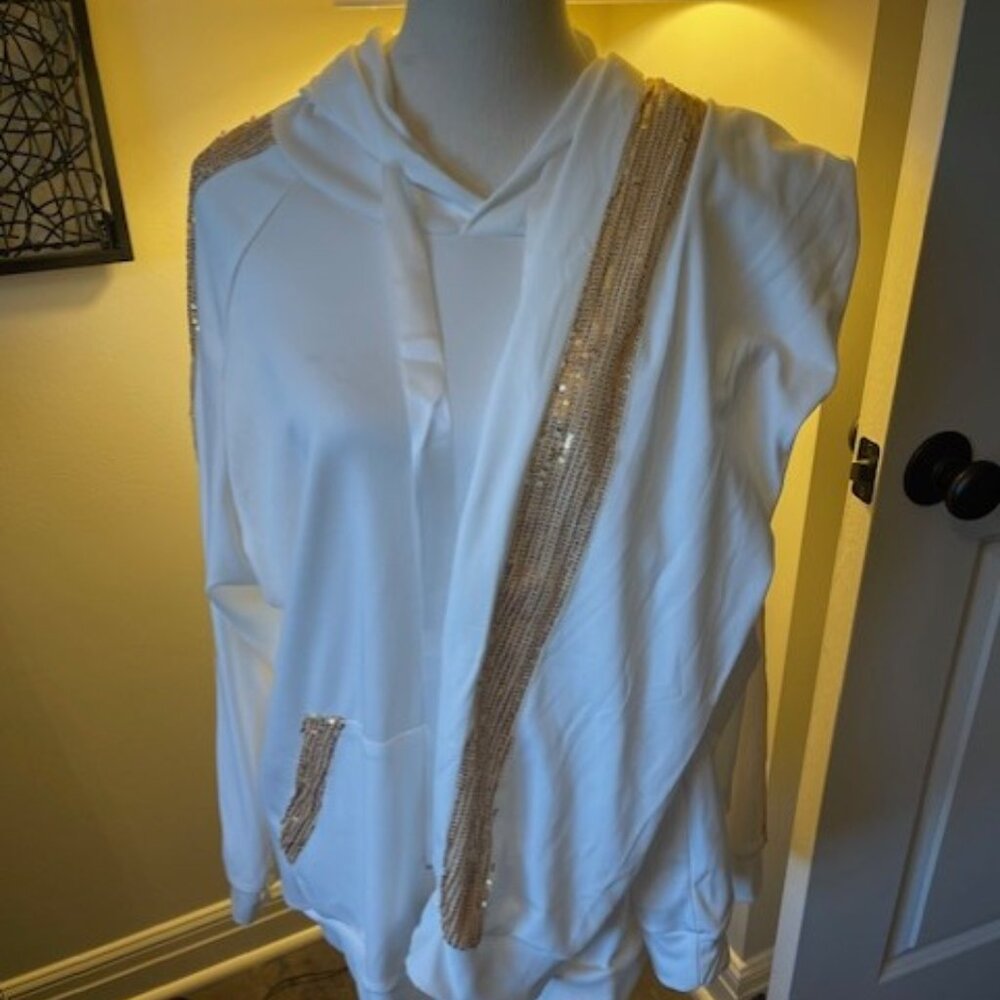 White and gold sequin jogging suit XXL